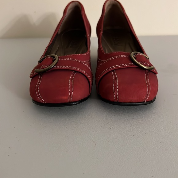 Josef Seibel Red Suede Buckle Wedge - NWOT - Picture 5 of 7